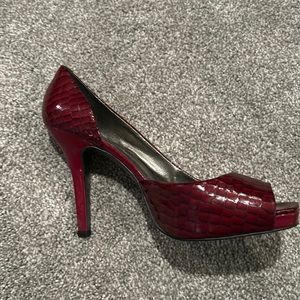 Red heel